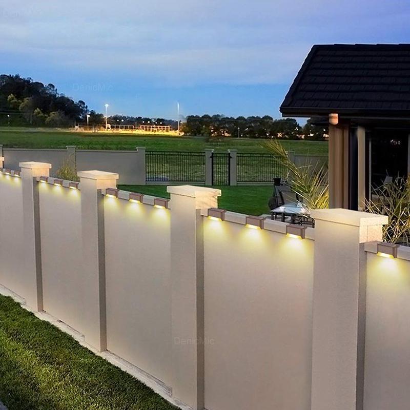 Lumières solaires pour marches extérieures – Sécurité et style (lot de 4)