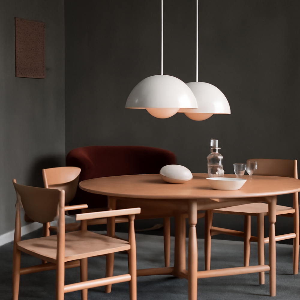 Lustre coloré en demi-cercle