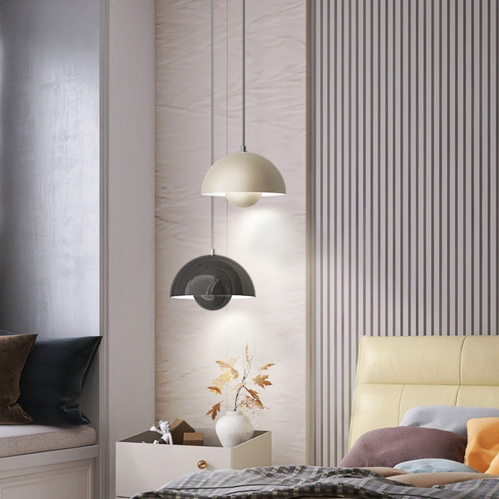 Lustre coloré en demi-cercle