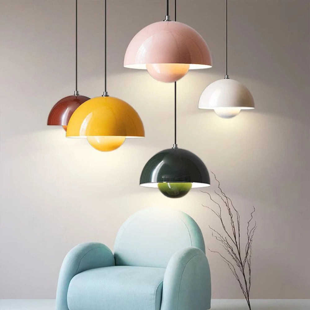 Lustre coloré en demi-cercle