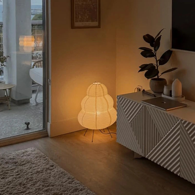 LED-Tischlampe aus Reispapier