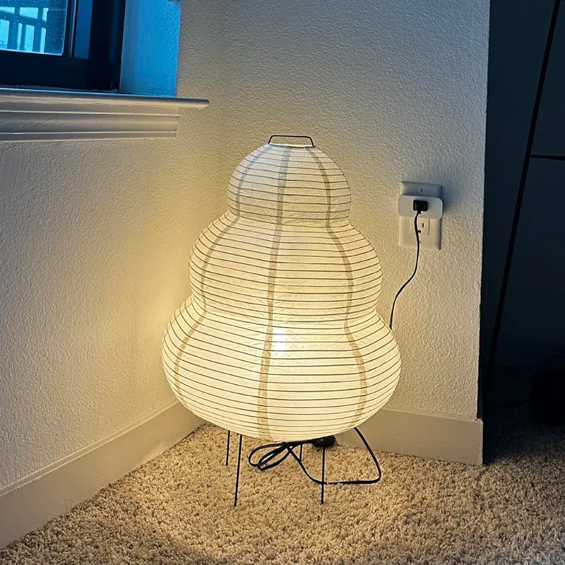 LED-Tischlampe aus Reispapier