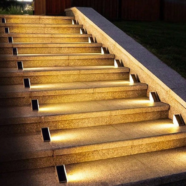 Éclairage d’escalier à énergie solaire