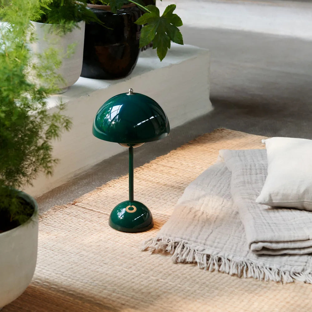 Lampe de Table Flowerpot V2 - Design Iconique par Verner Panton, Dimmable et Sans Fil
