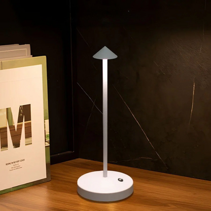 Lampe de table LED - Porte-chapeaux