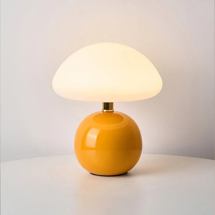 Französische Creme-Pilzlampe