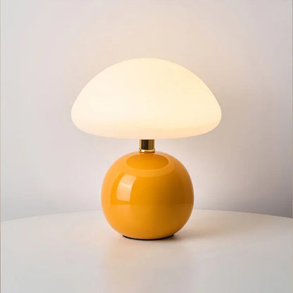 Französische Creme-Pilzlampe